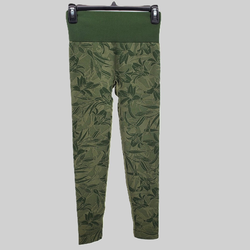 AnyBody High Waist Seamless Knit Leggings Medium Floral‎ Olive Green Stretch New